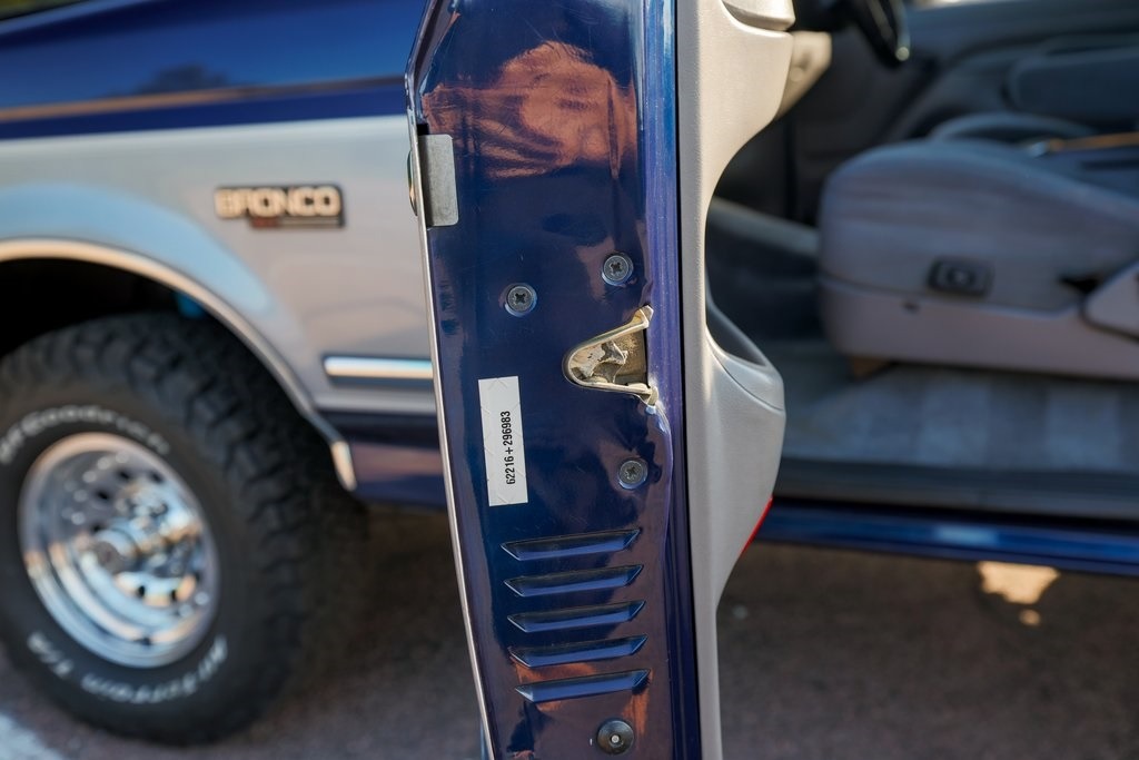 1995-ford-bronco-xlt-for-sale (46)