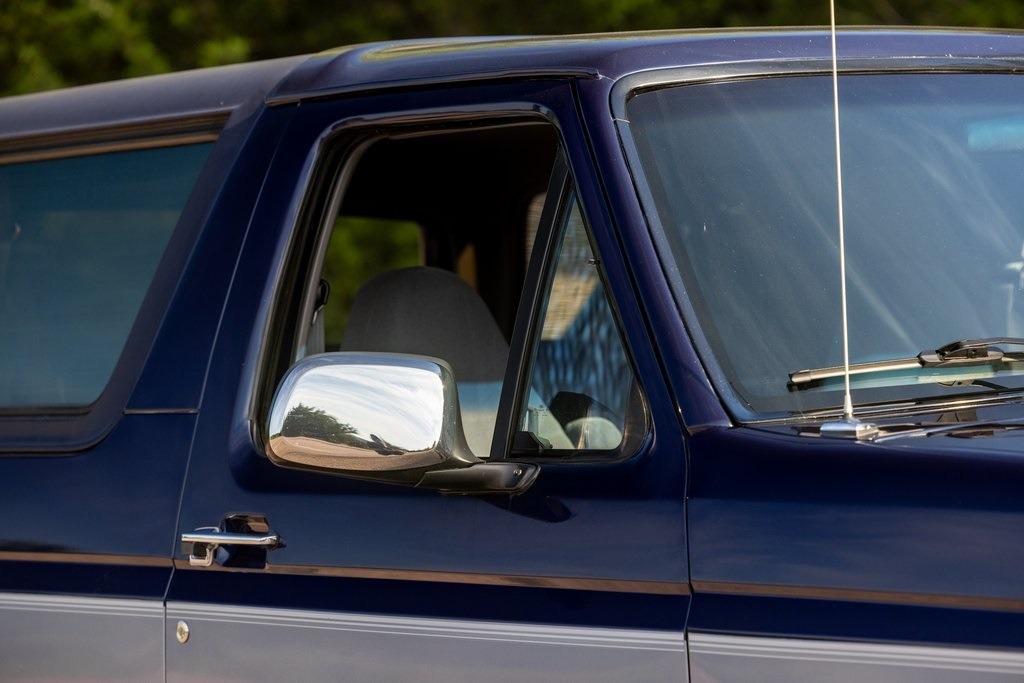 1995-ford-bronco-xlt-for-sale (60)