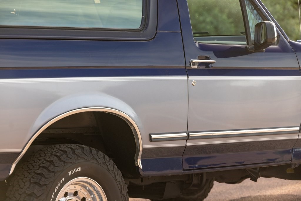 1995-ford-bronco-xlt-for-sale (62)