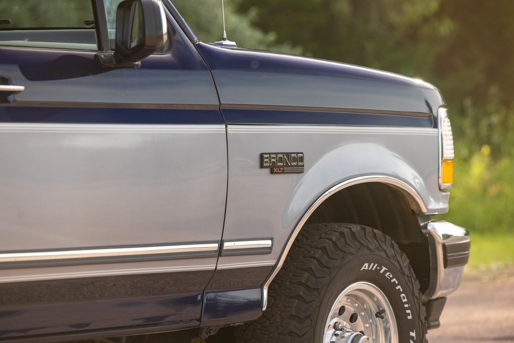 1995-ford-bronco-xlt-for-sale (63)