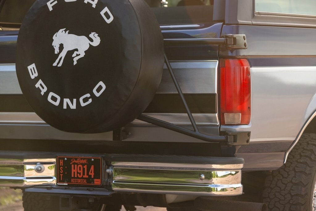 1995-ford-bronco-xlt-for-sale (68)