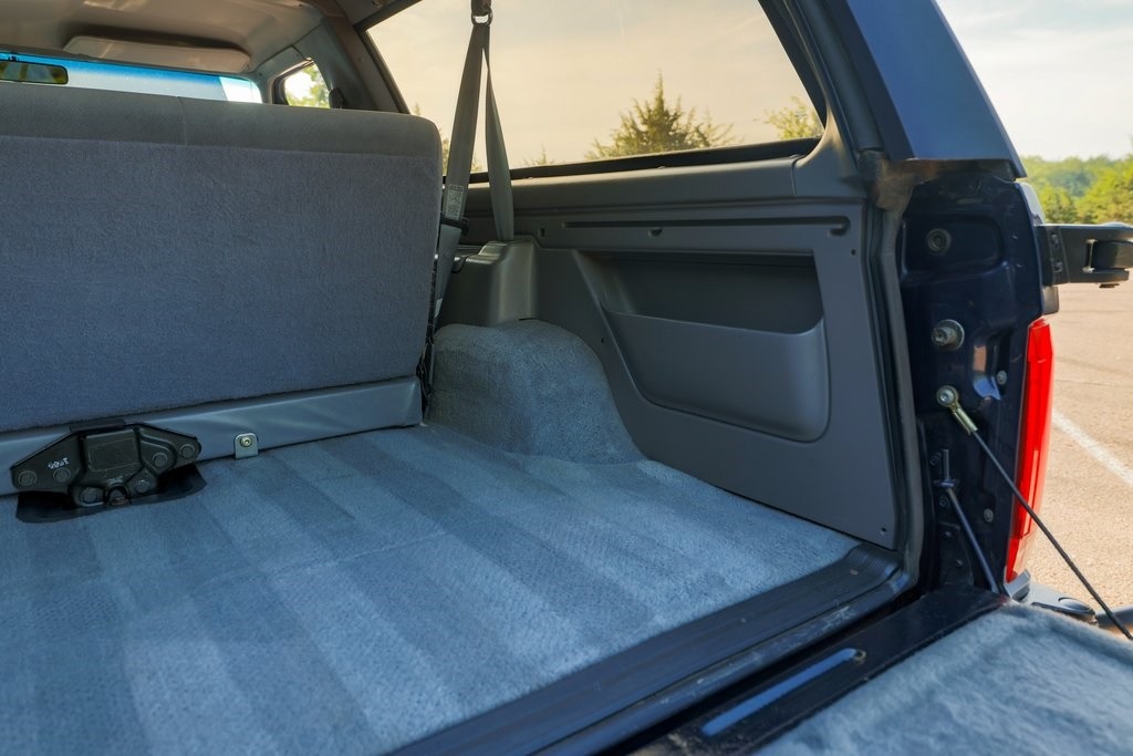 1995-ford-bronco-xlt-for-sale (71)