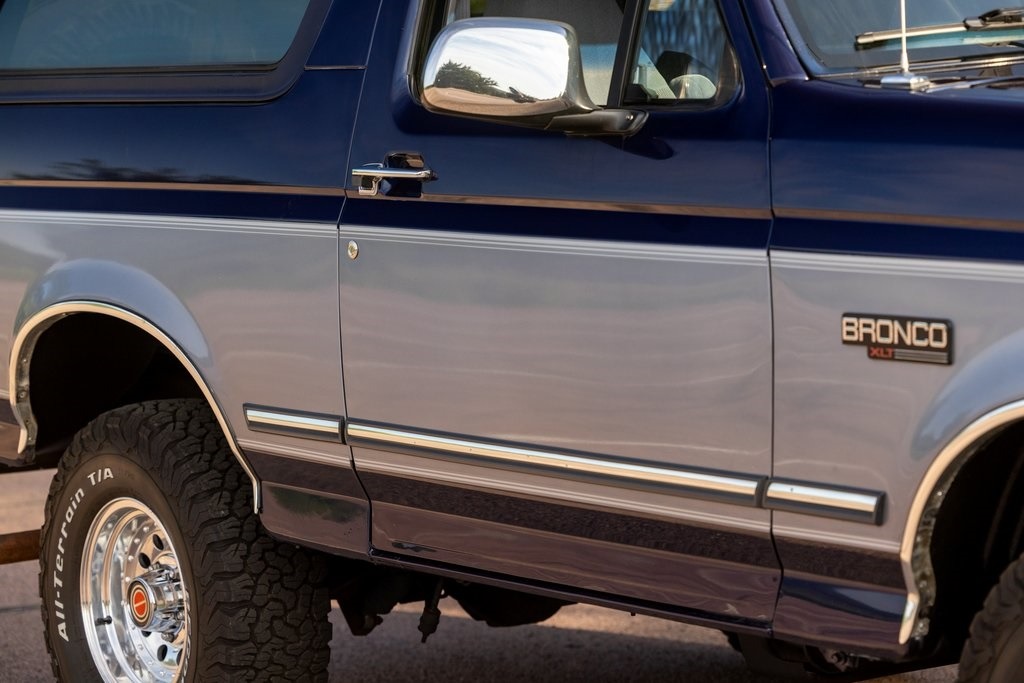 1995-ford-bronco-xlt-for-sale (73)