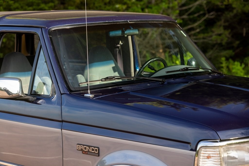 1995-ford-bronco-xlt-for-sale (74)