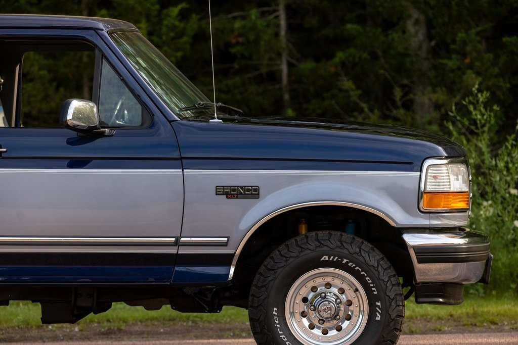 1995-ford-bronco-xlt-for-sale (79)