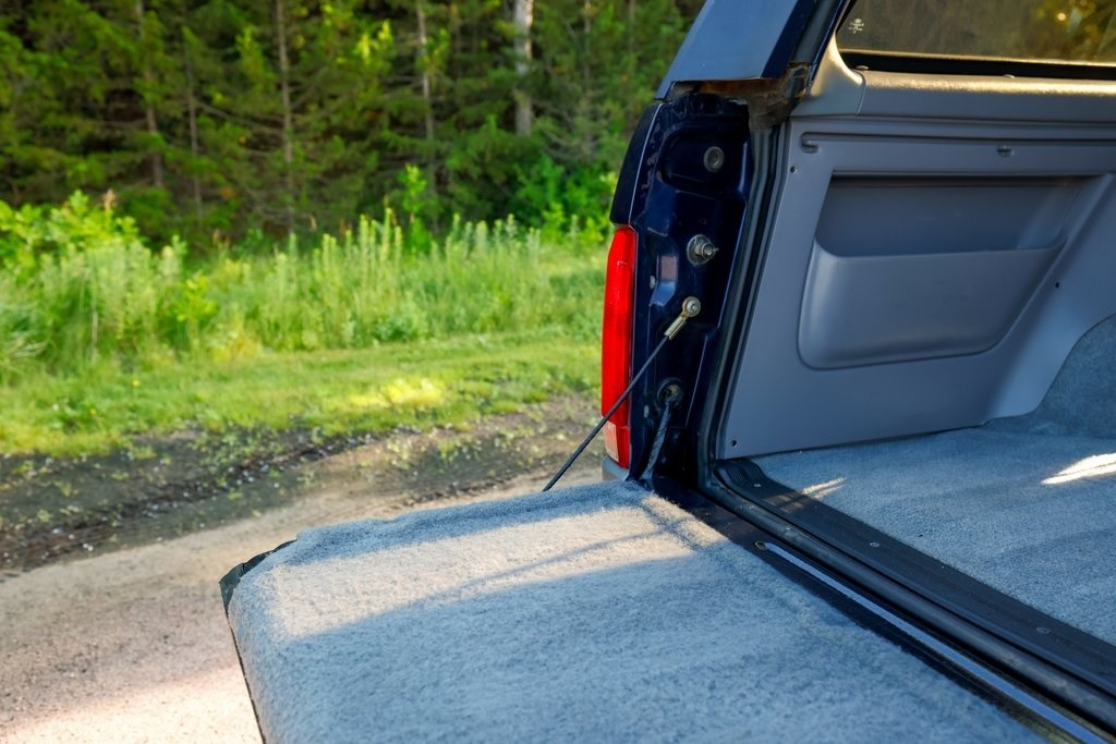 1995-ford-bronco-xlt-for-sale (80)