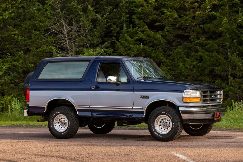 1995-ford-bronco-xlt-for-sale (86)