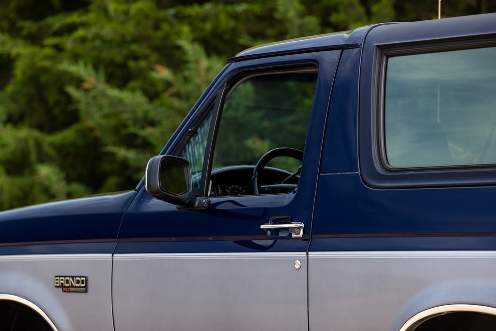 1995-ford-bronco-xlt-for-sale (91)