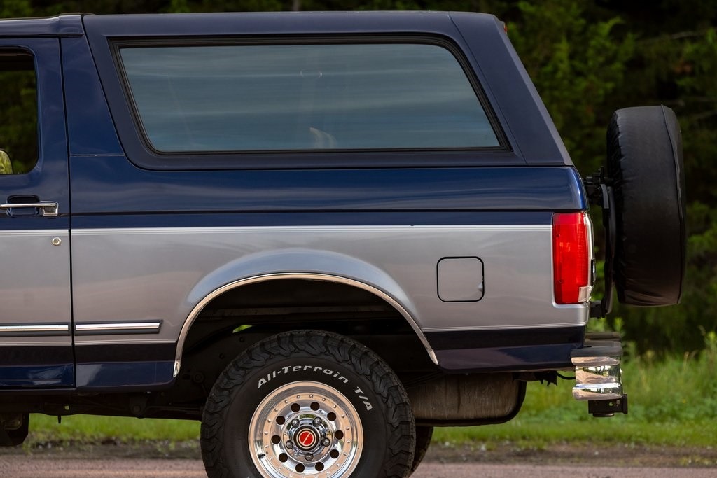 1995-ford-bronco-xlt-for-sale (94)