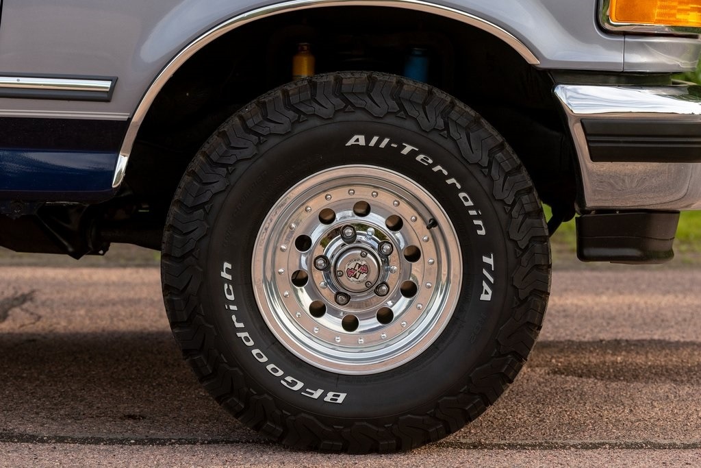 1995-ford-bronco-xlt-for-sale (98)