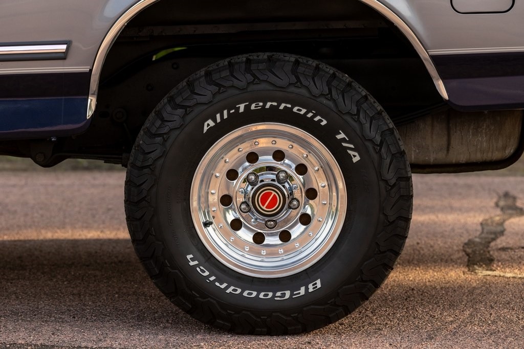 1995-ford-bronco-xlt-for-sale (99)