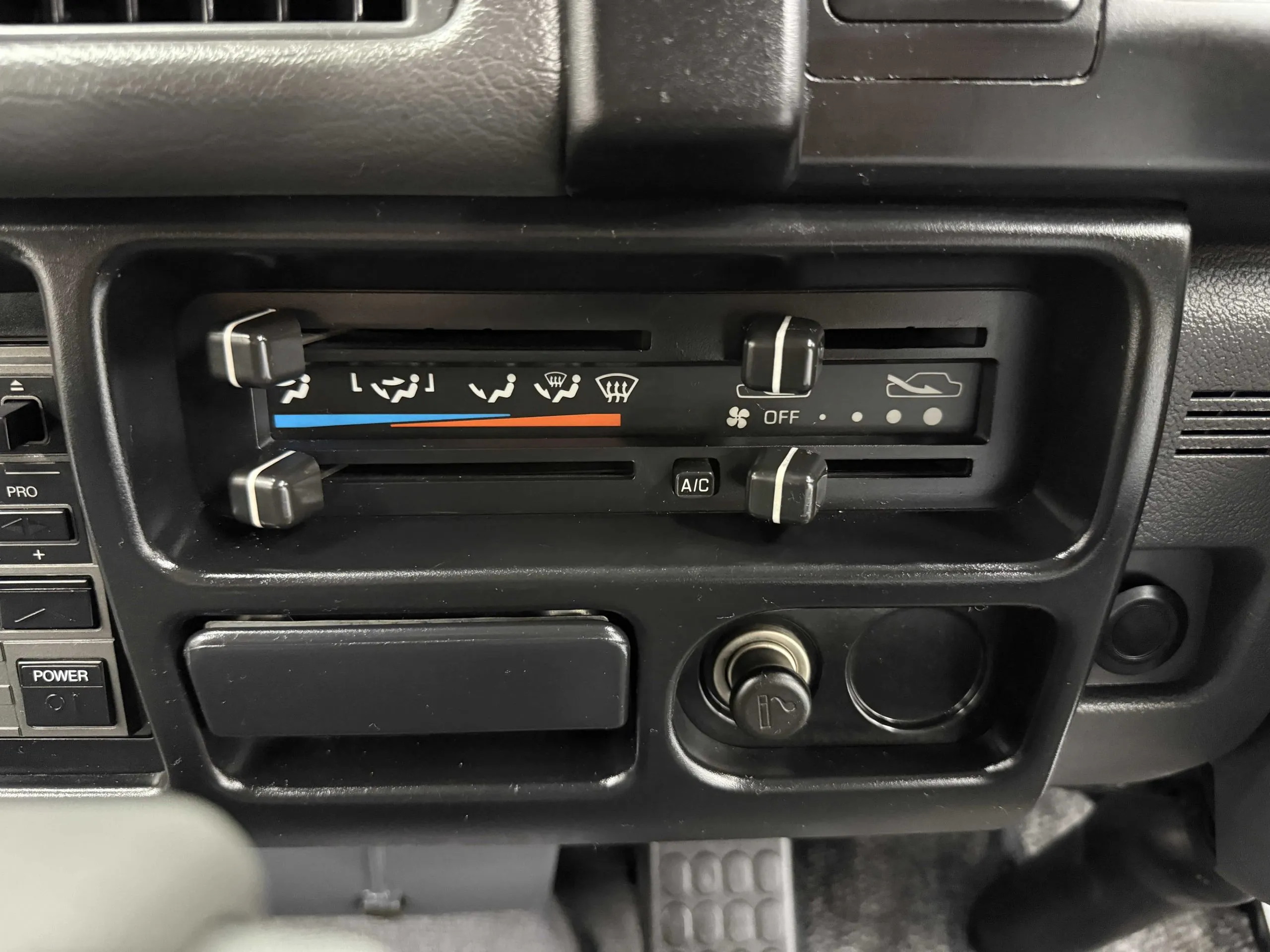 1995-mitsubishi-delica-star-wagon-l300-for-sale-35