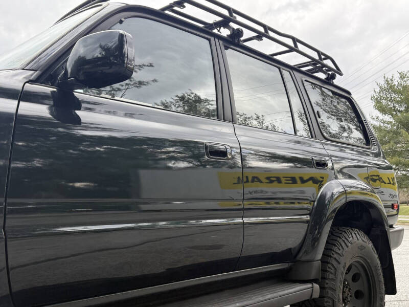 1995-toyota-land-cruiser-base-awd-4dr-suv (17)