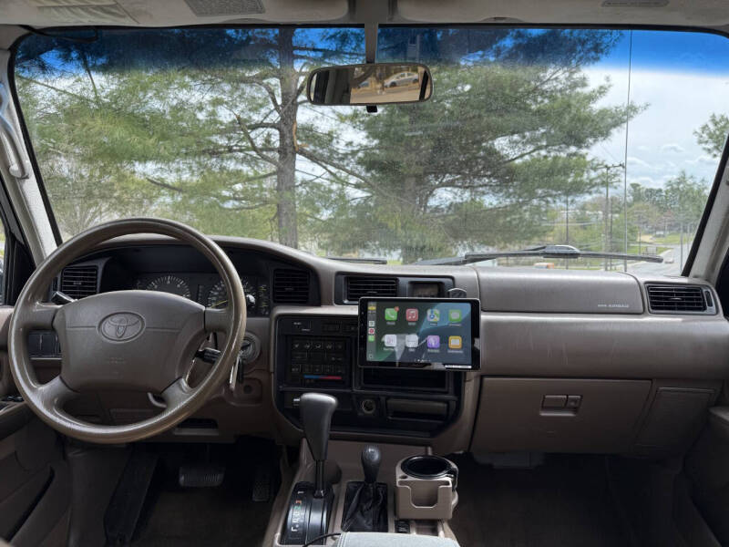 1995-toyota-land-cruiser-base-awd-4dr-suv (36)