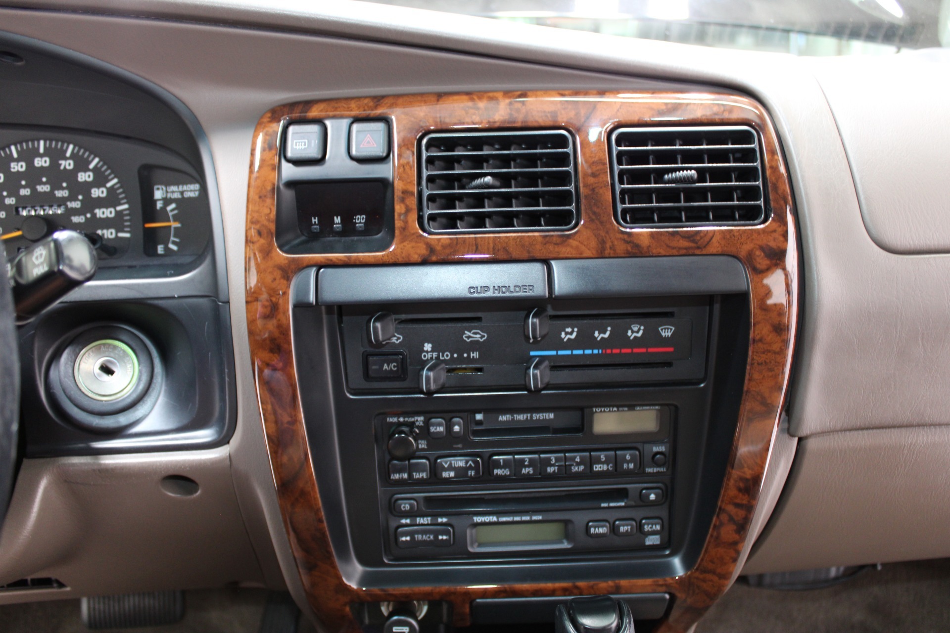 1996-toyota-4runner-1-owner (56)