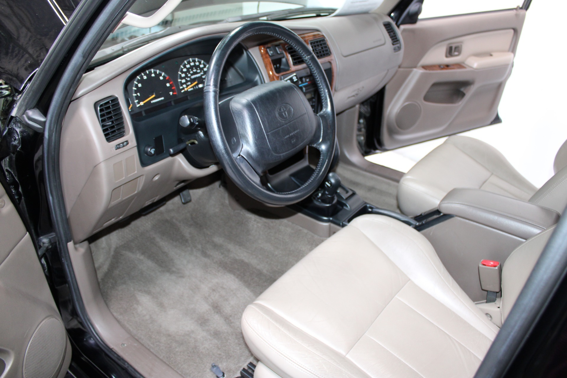 1996-toyota-4runner-1-owner (89)