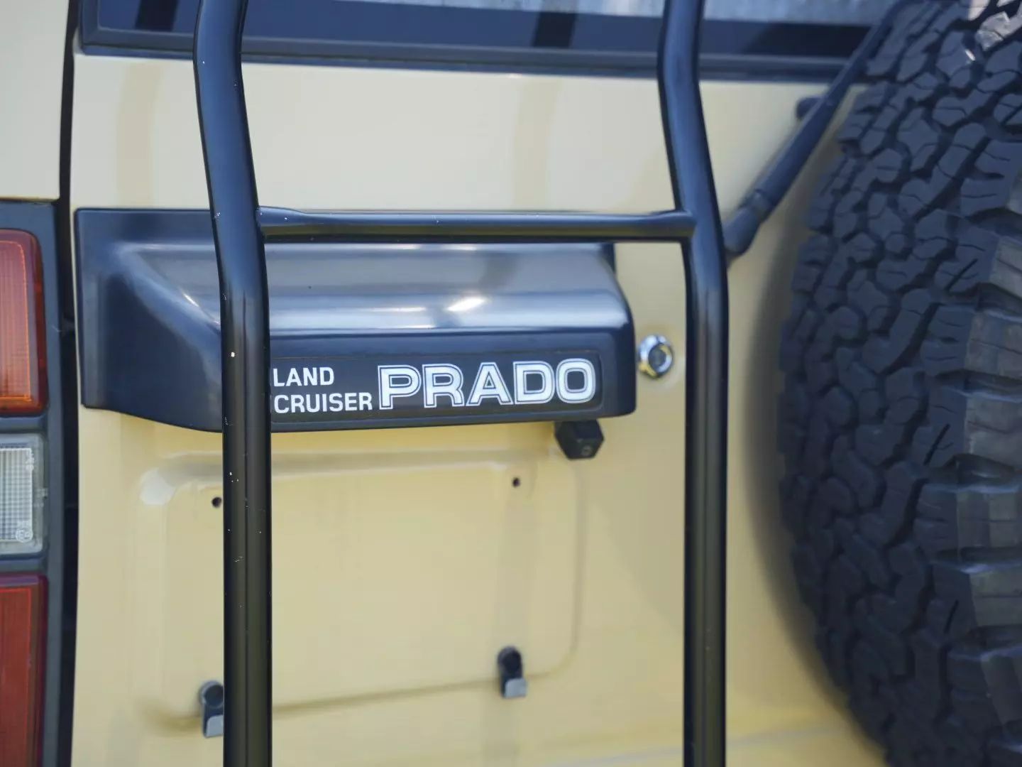 1996-toyota-land-cruiser-prado-for-sale-25