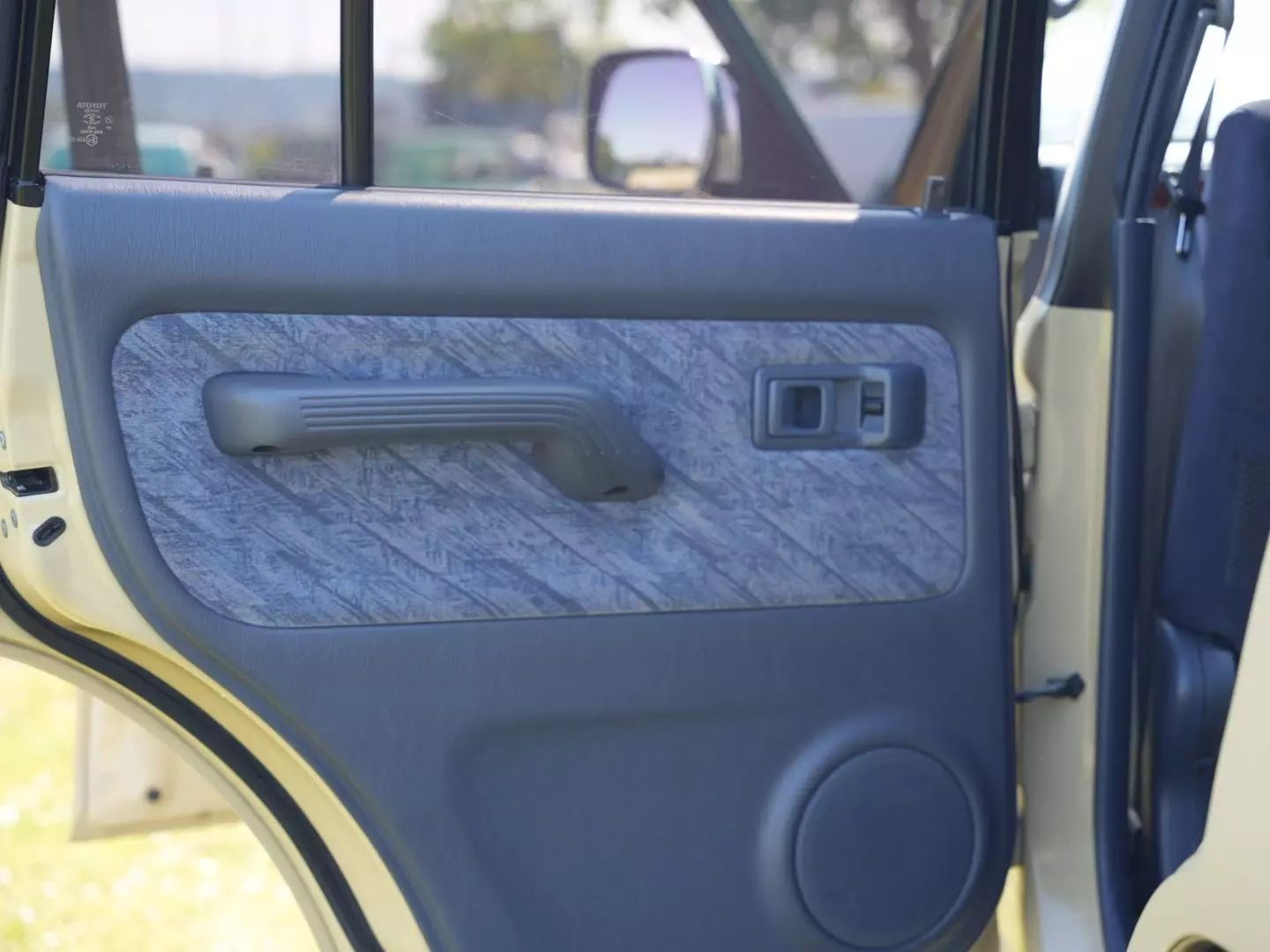 1996-toyota-land-cruiser-prado-for-sale-29