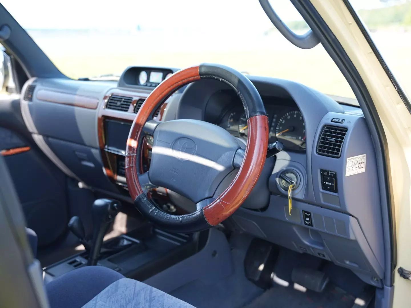 1996-toyota-land-cruiser-prado-for-sale-34