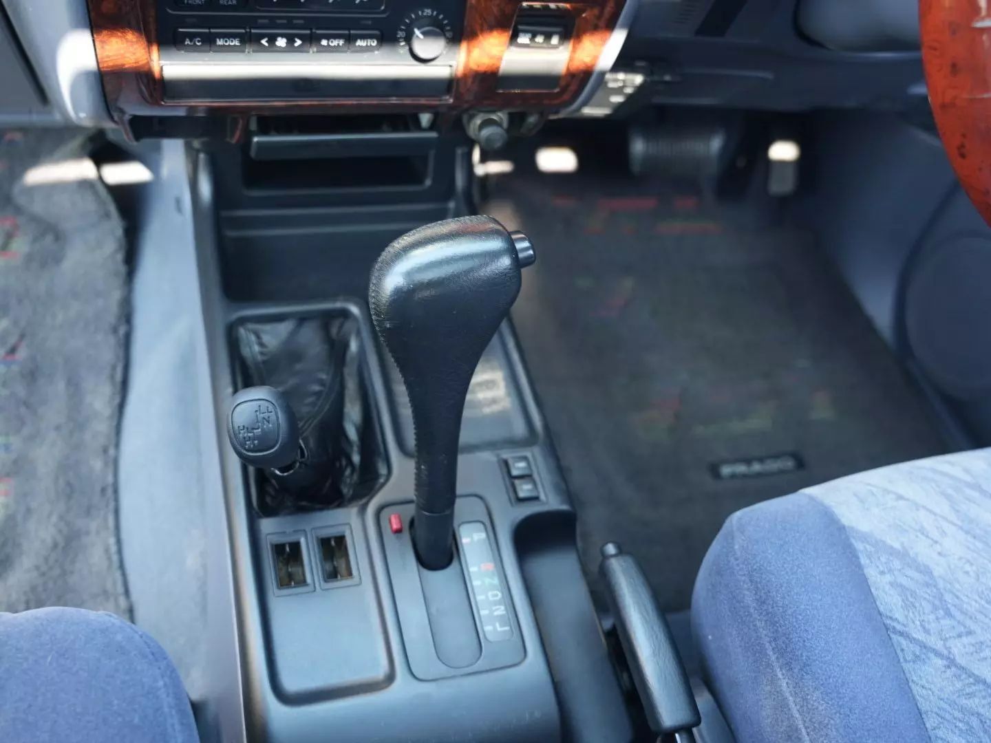 1996-toyota-land-cruiser-prado-for-sale-37