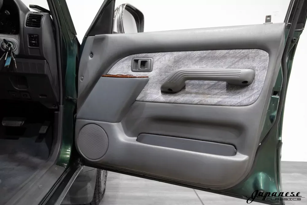 1997-land-cruiser-prado-tz-v6 (3)
