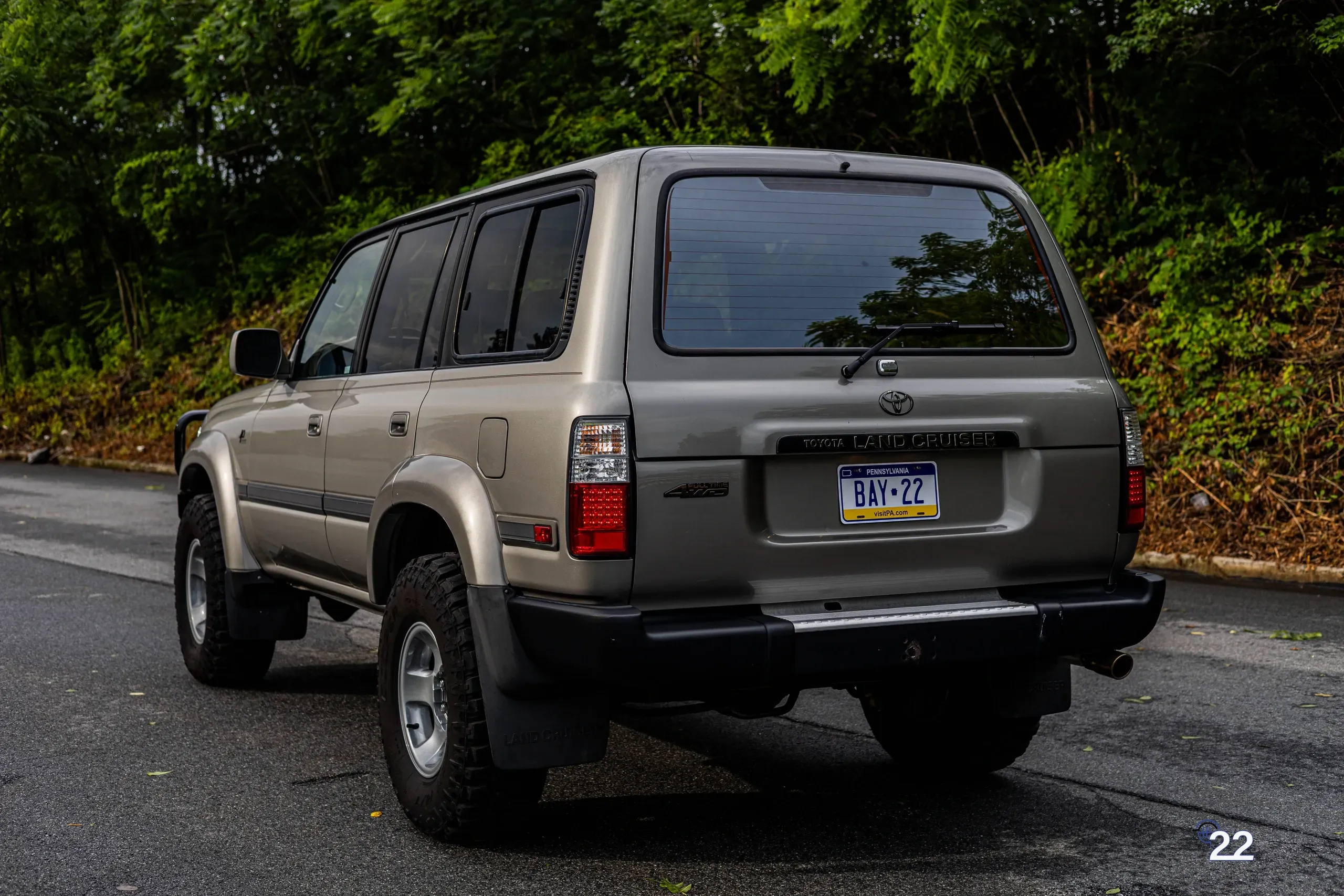 1997-toyota-land-cruiser-40th-anniversary-for-sale-pa13