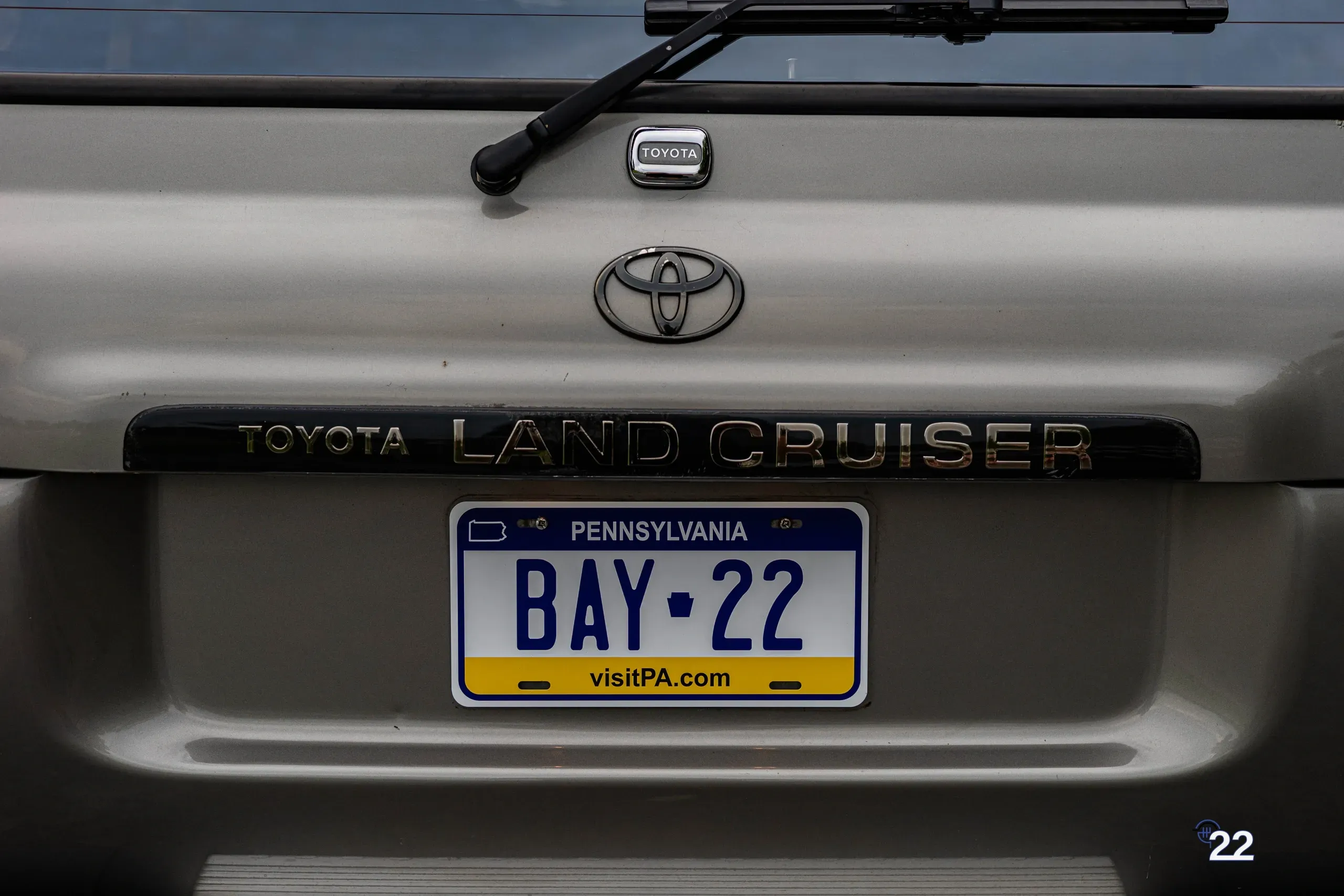 1997-toyota-land-cruiser-40th-anniversary-for-sale-pa15