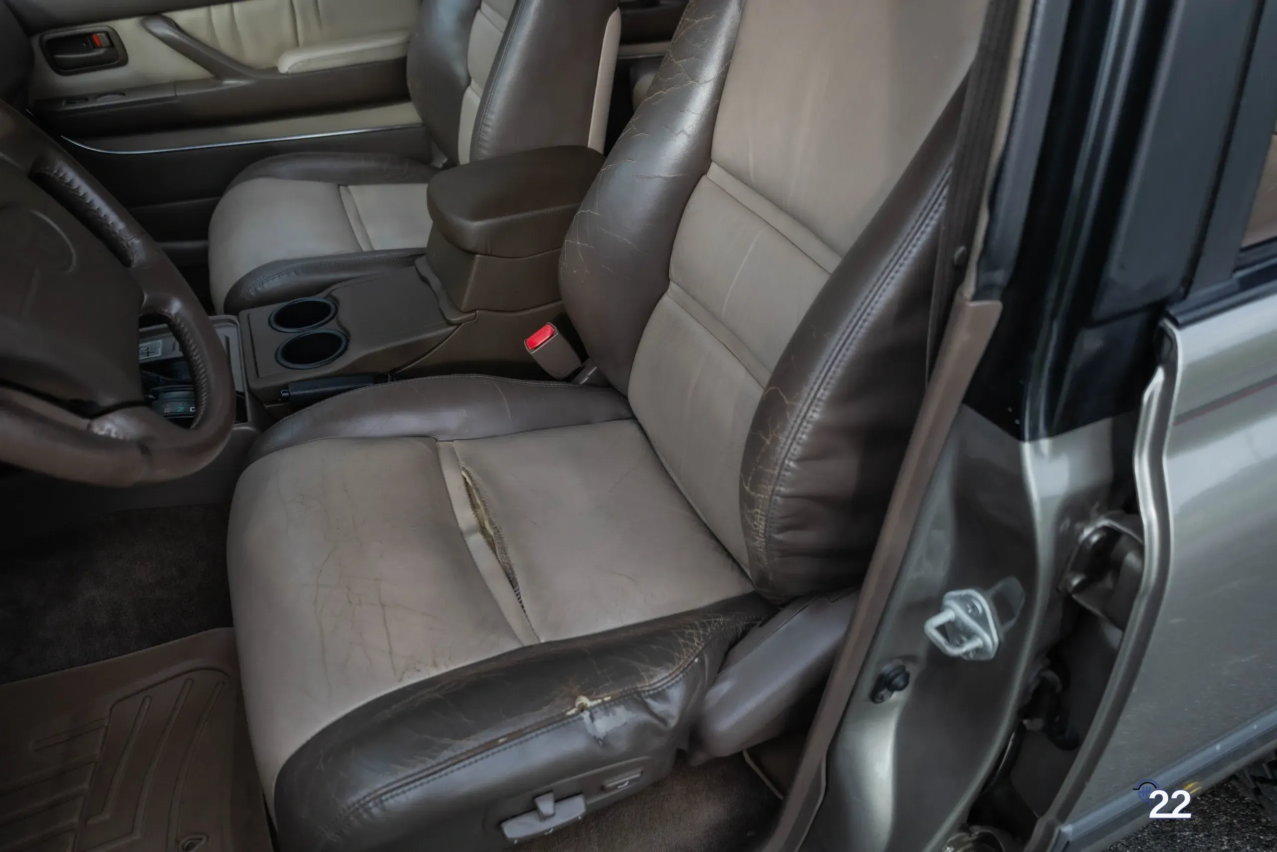 1997-toyota-land-cruiser-40th-anniversary-for-sale-pa39
