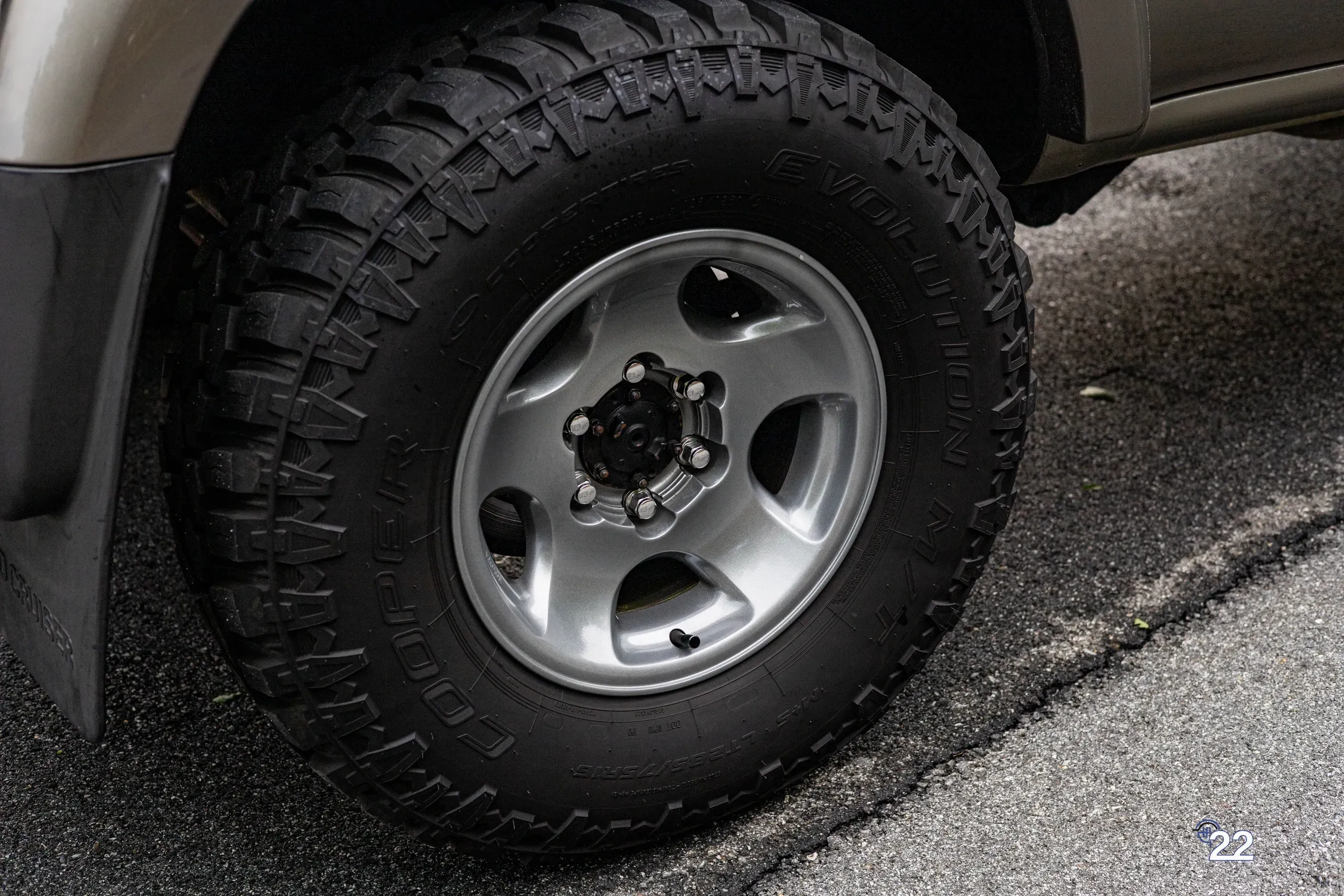 1997-toyota-land-cruiser-40th-anniversary-for-sale-pa9