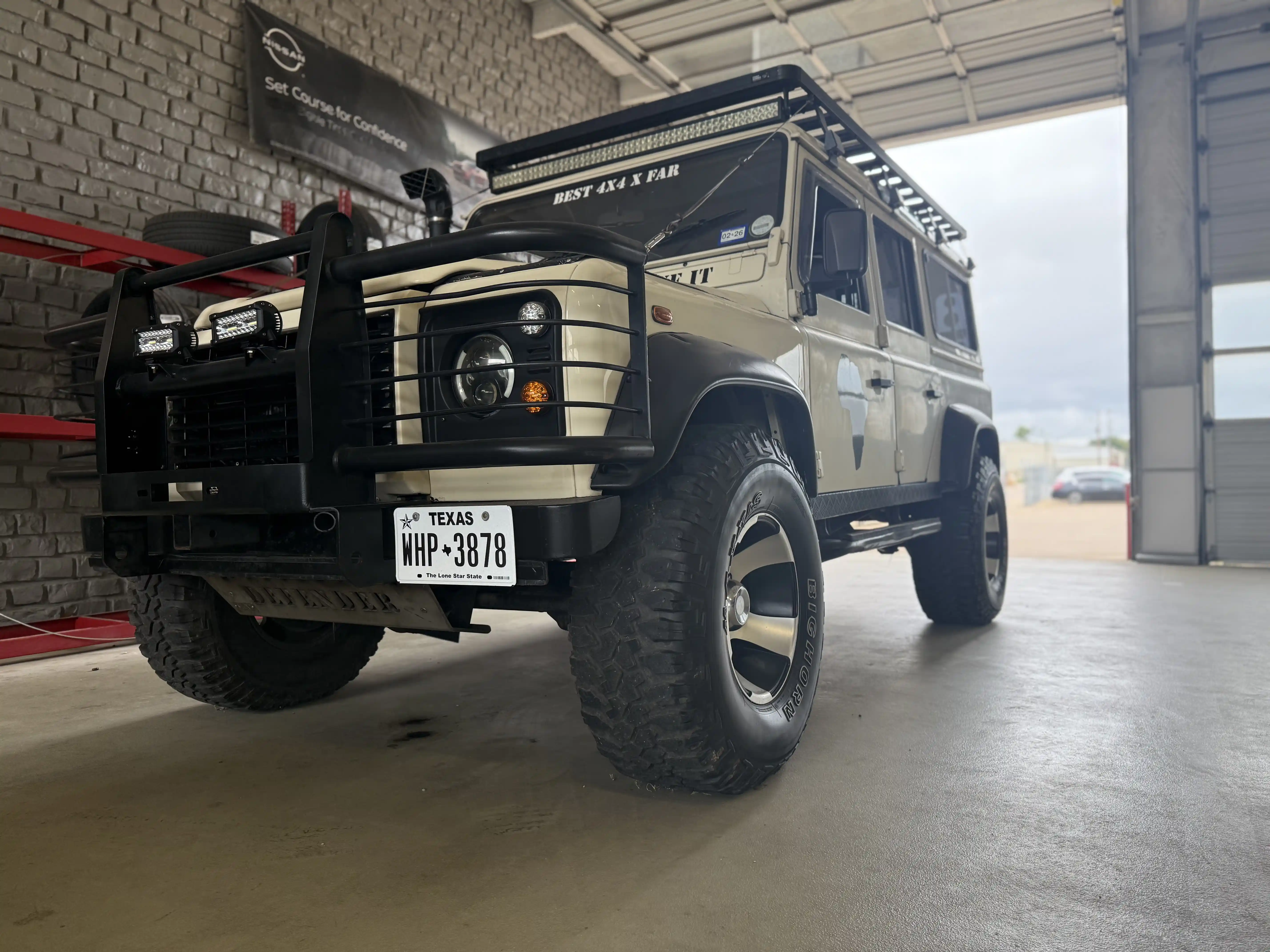 1998-Land-Rover-Defender-TD5-for-sale-texas-02