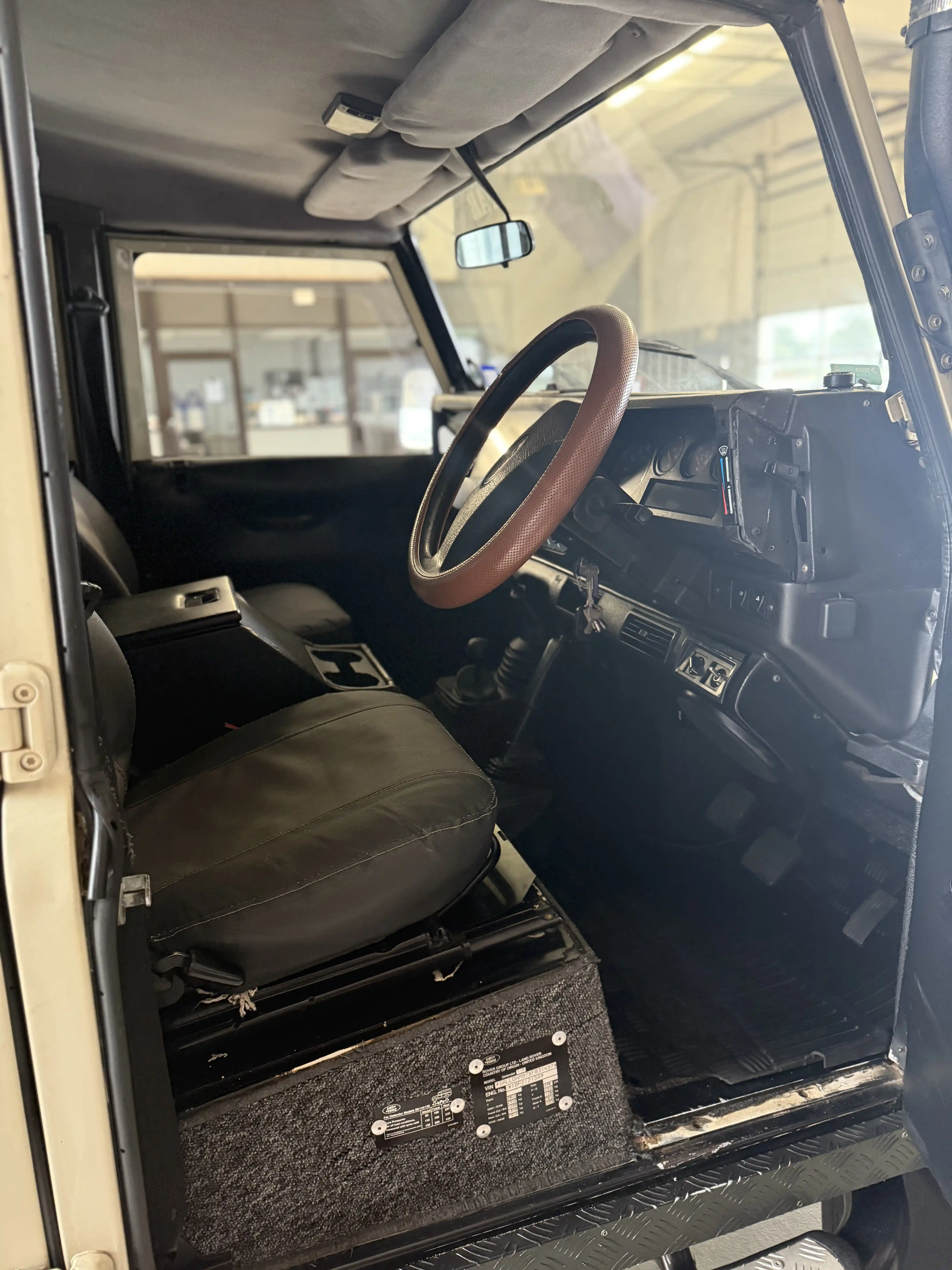1998-Land-Rover-Defender-TD5-for-sale-texas-05