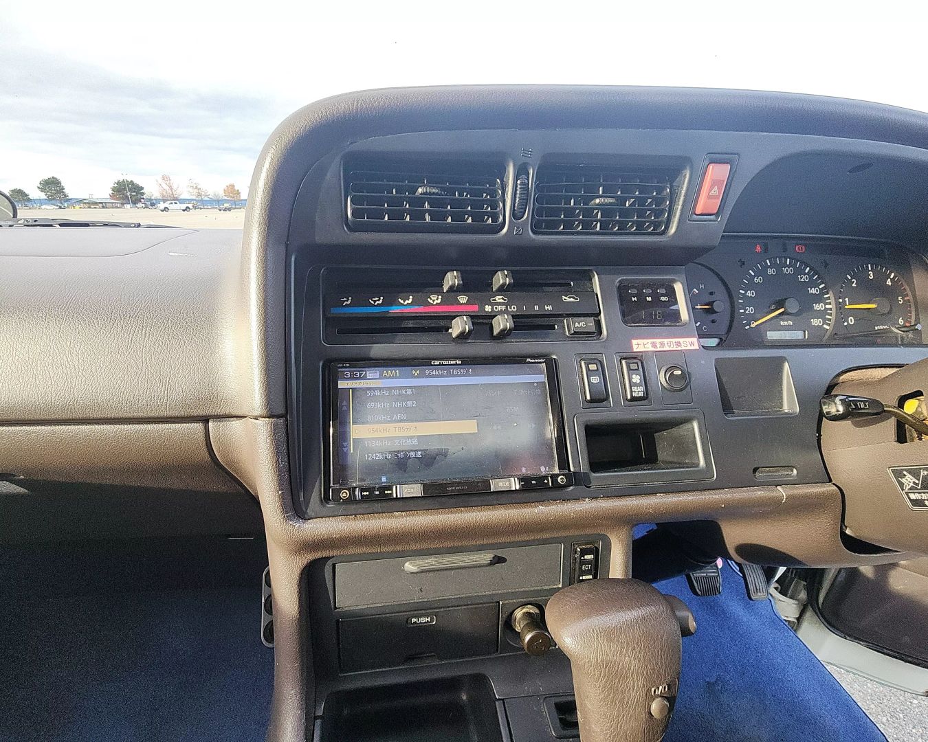1998-toyota-hiace-camper-for-sale-16