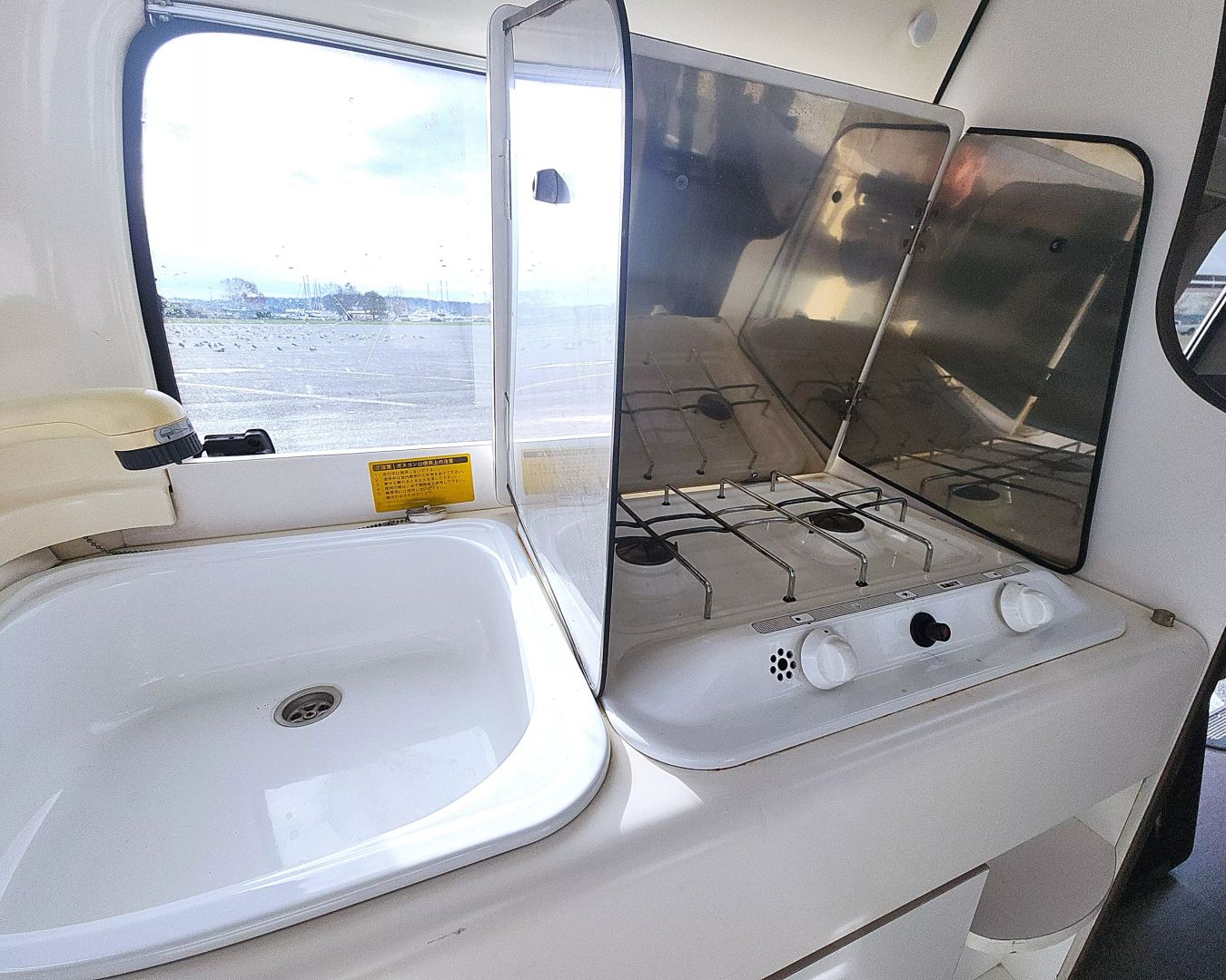 1998-toyota-hiace-camper-for-sale-24