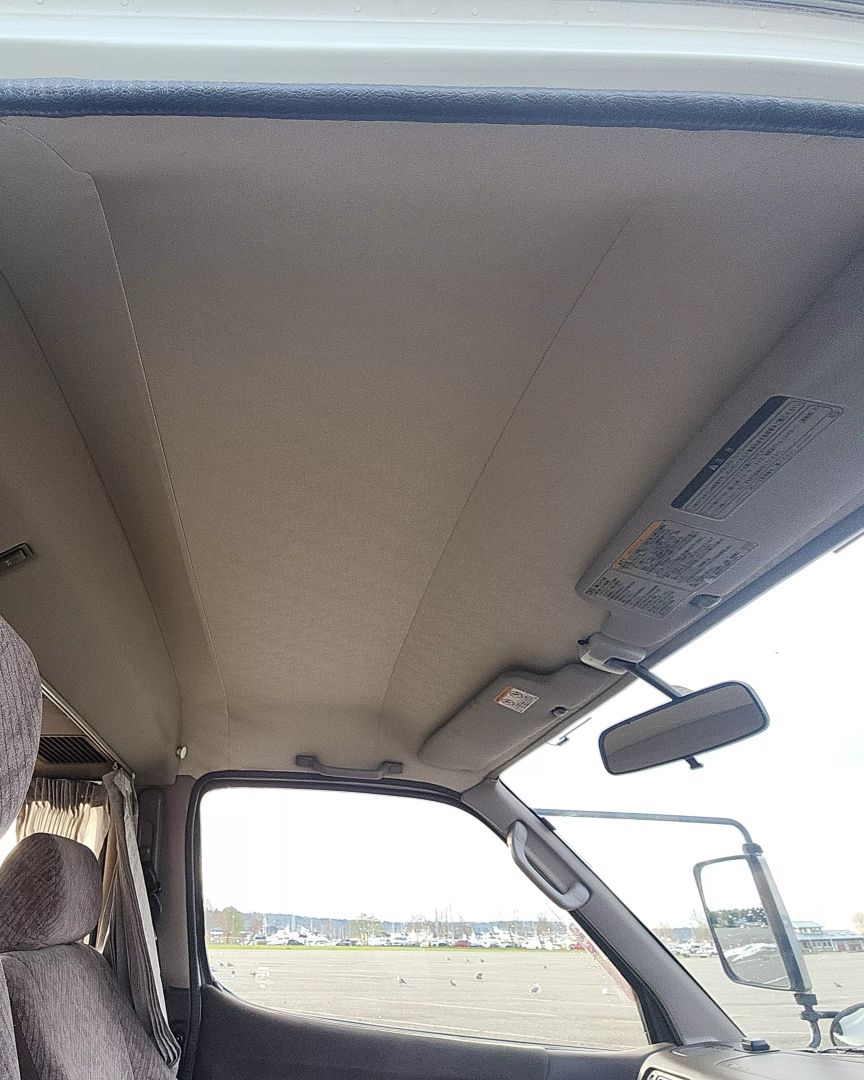 1998-toyota-hiace-camper-for-sale-32