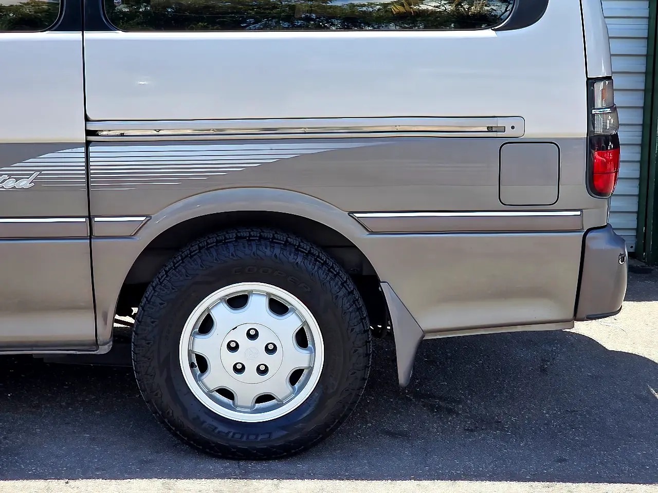 1998-toyota-hiace-super-custom-limited (10)