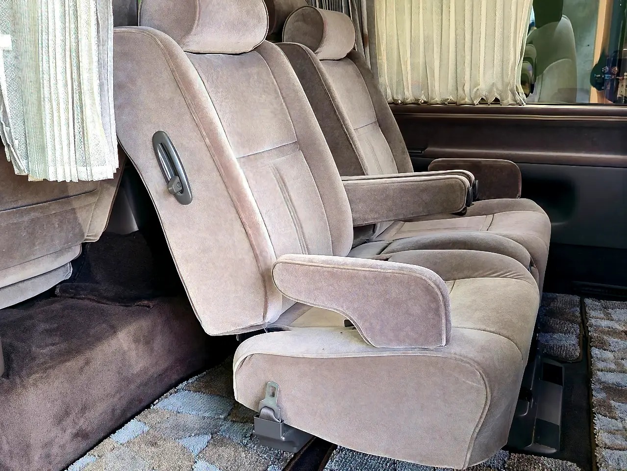 1998-toyota-hiace-super-custom-limited (17)