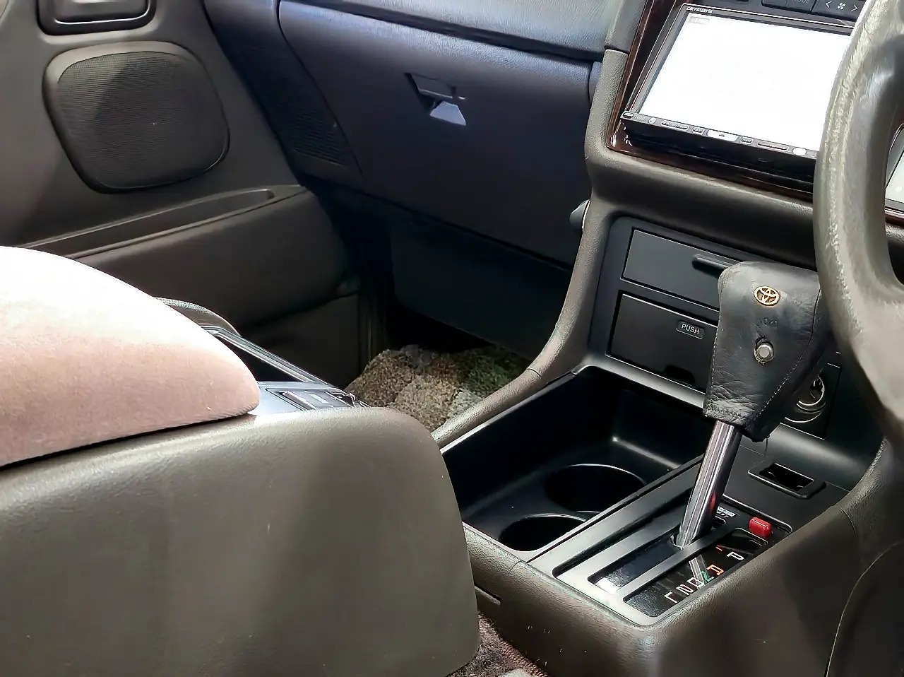 1998-toyota-hiace-super-custom-limited (19)