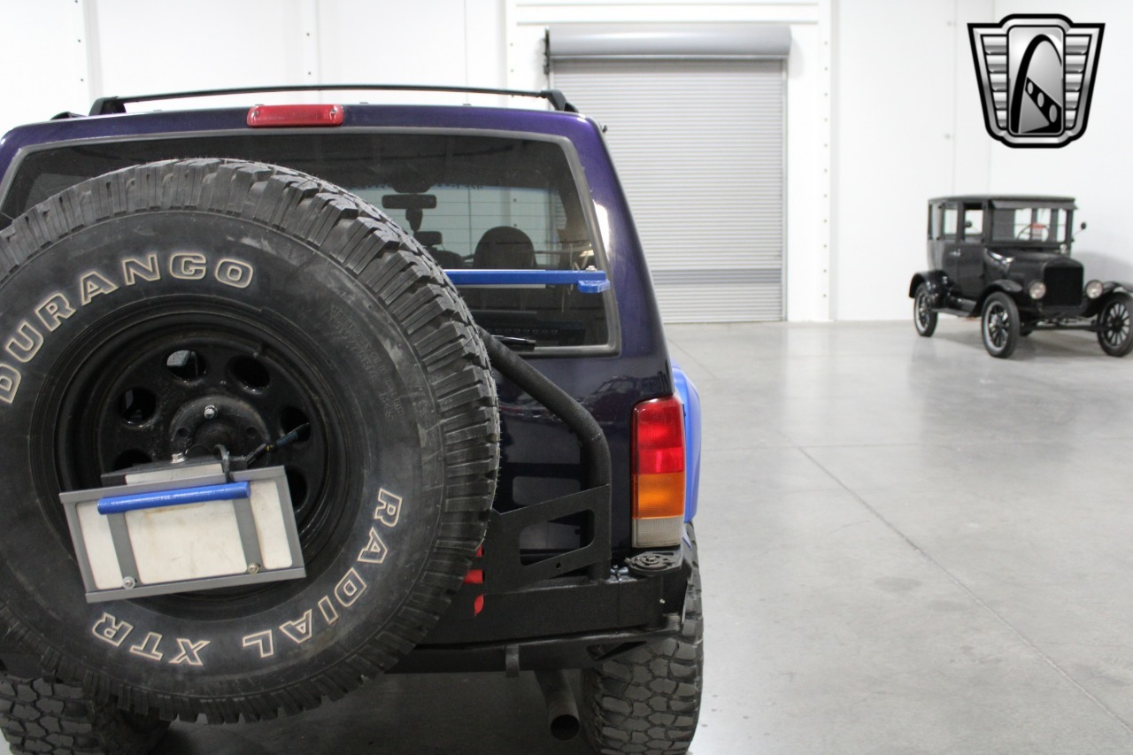 1999-jeep-cherokee-for-sale-in-vegas (67)