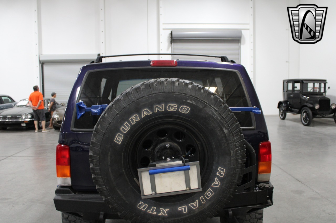 1999-jeep-cherokee-for-sale-in-vegas (69)