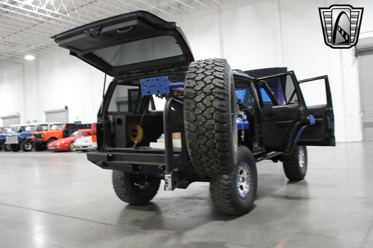 1999-jeep-cherokee-for-sale-in-vegas (88)