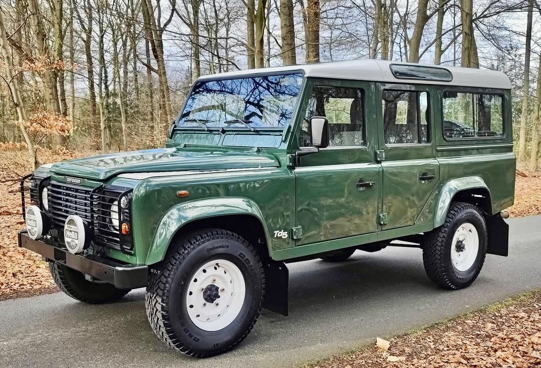 1999-land-rover-defender-110-td5-for-sale-01