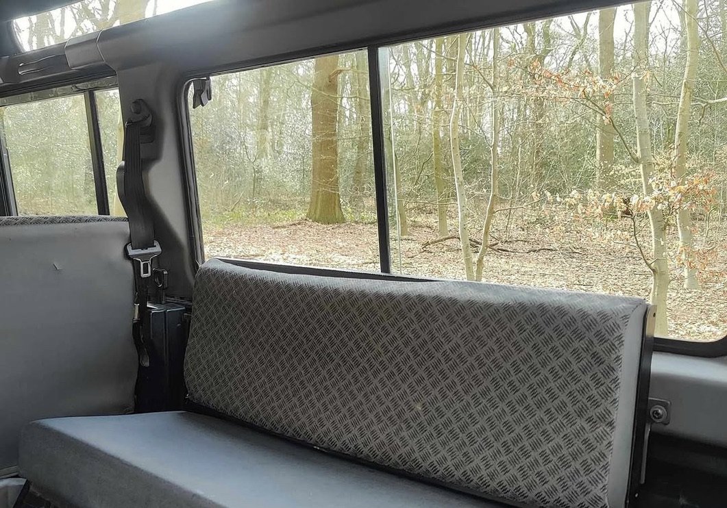 1999-land-rover-defender-110-td5-for-sale-05