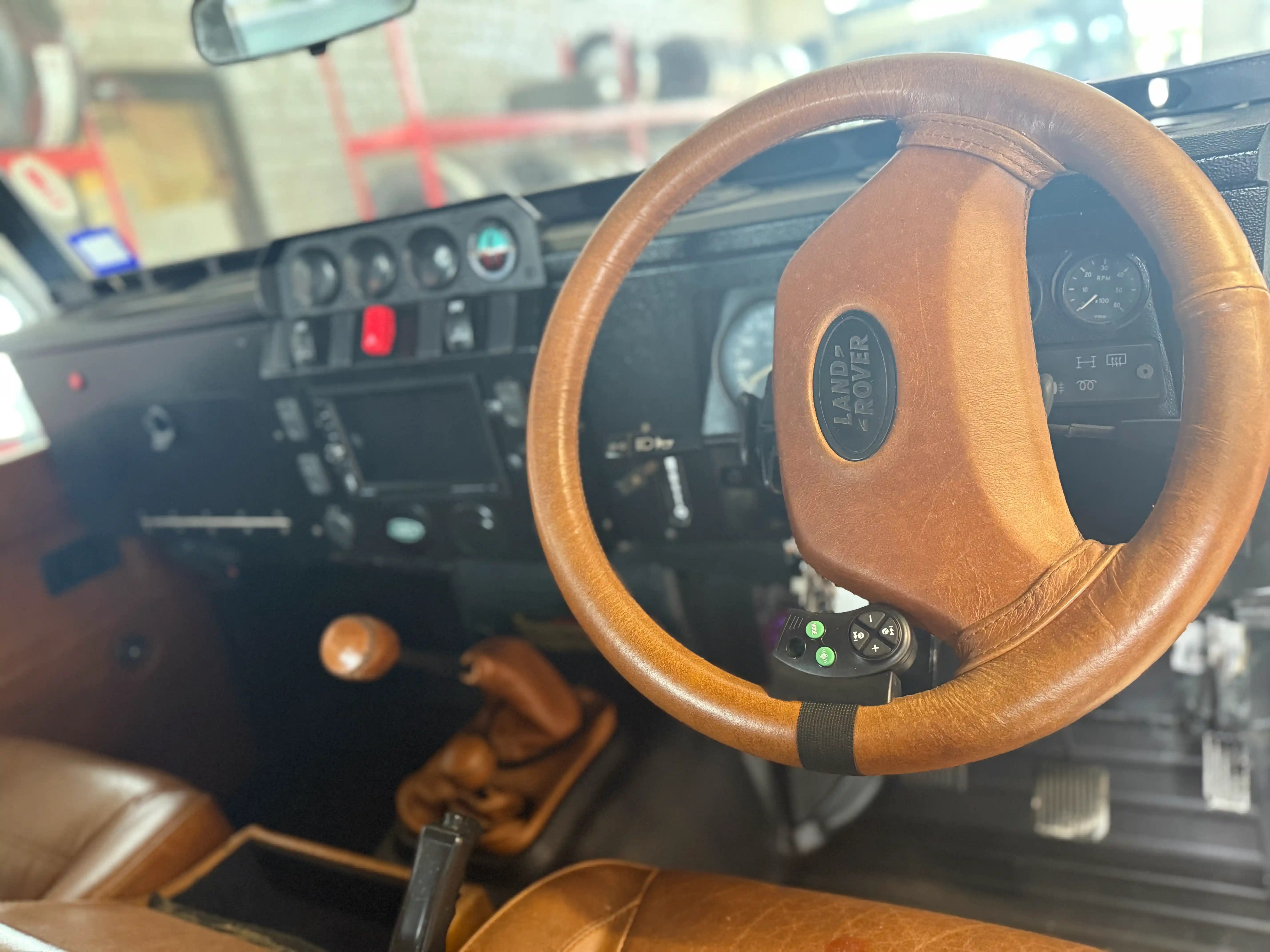 1999-land-rover-defender-300tdi-for-sale-01