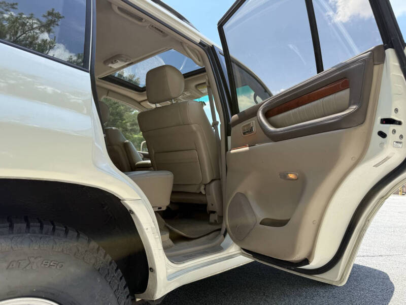 1999-lexus-lx-470-base-awd-4dr-suv (18)