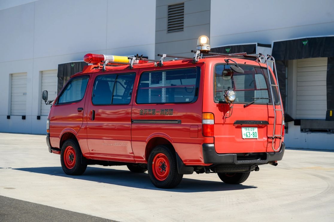 1999-toyota-hiace-fire-van (112)