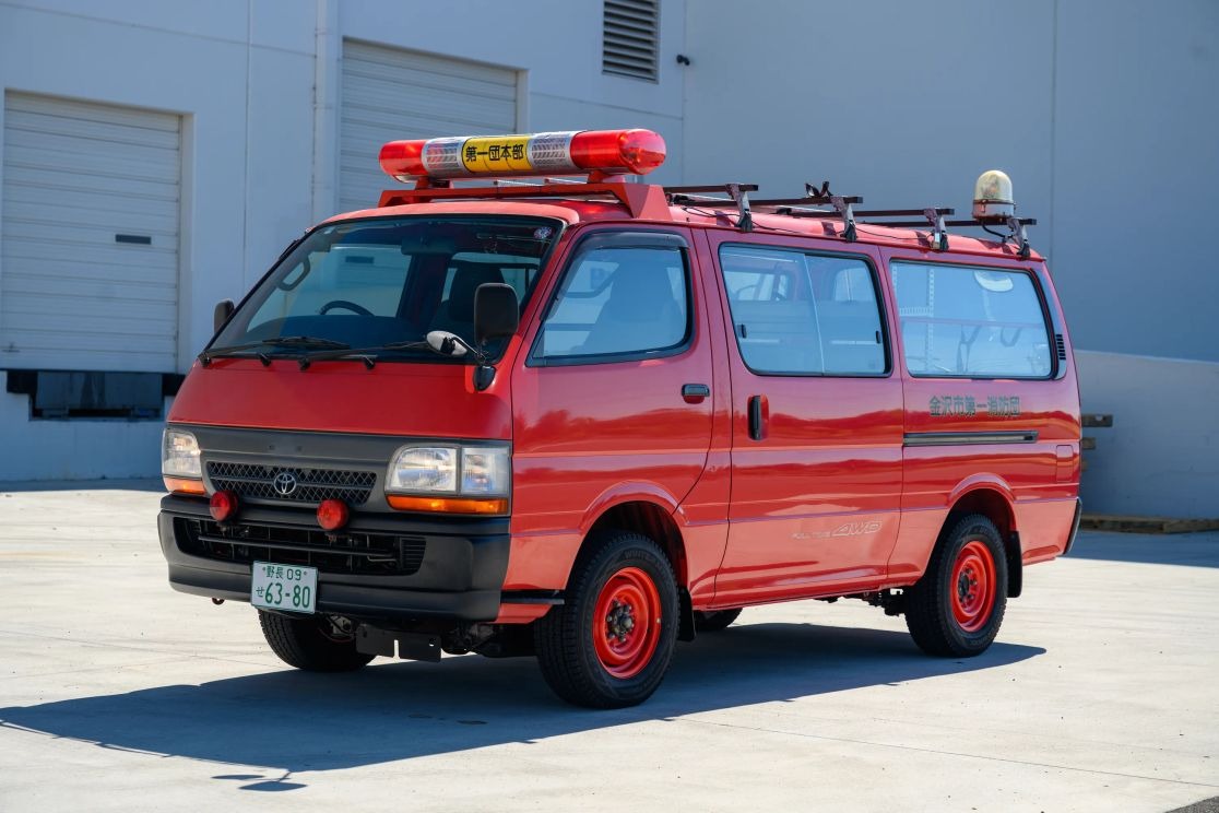 1999-toyota-hiace-fire-van (119)