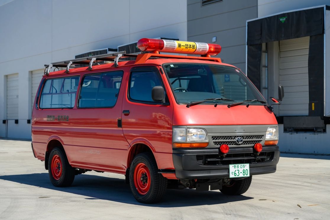 1999-toyota-hiace-fire-van (121)
