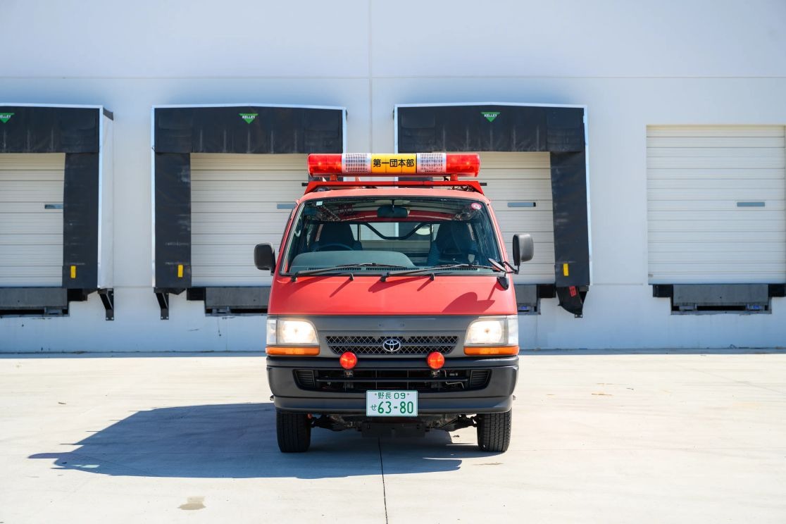 1999-toyota-hiace-fire-van (125)
