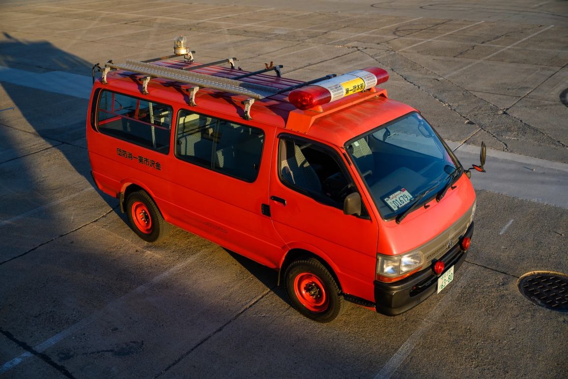 1999-toyota-hiace-fire-van (132)