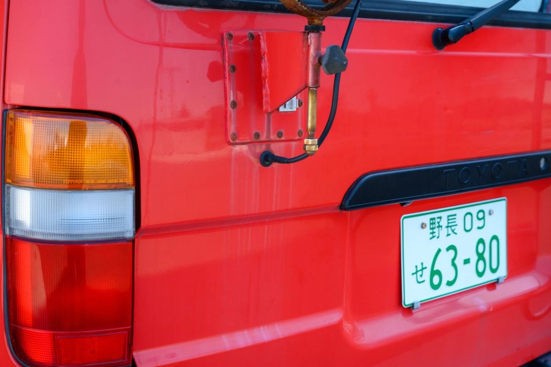 1999-toyota-hiace-fire-van (52)